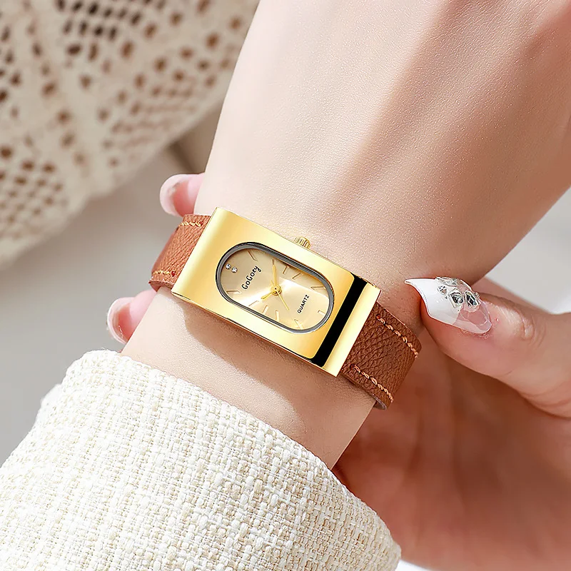Orologio da donna di marca di  - Luxury Watch Square recensione e prezzo