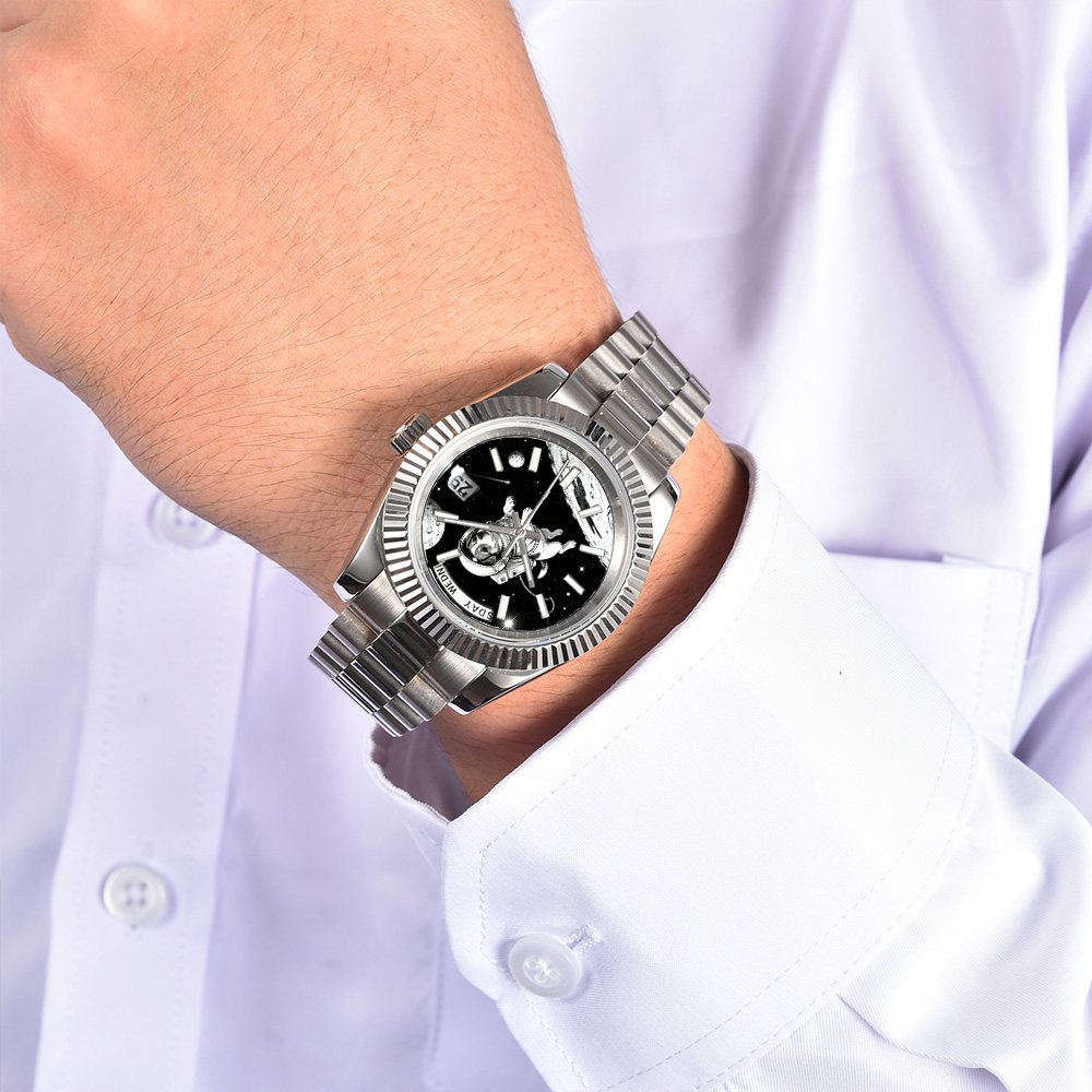 Orologio da uomo creativo 40mm - Sapphire Crystal Display recensione e prezzo