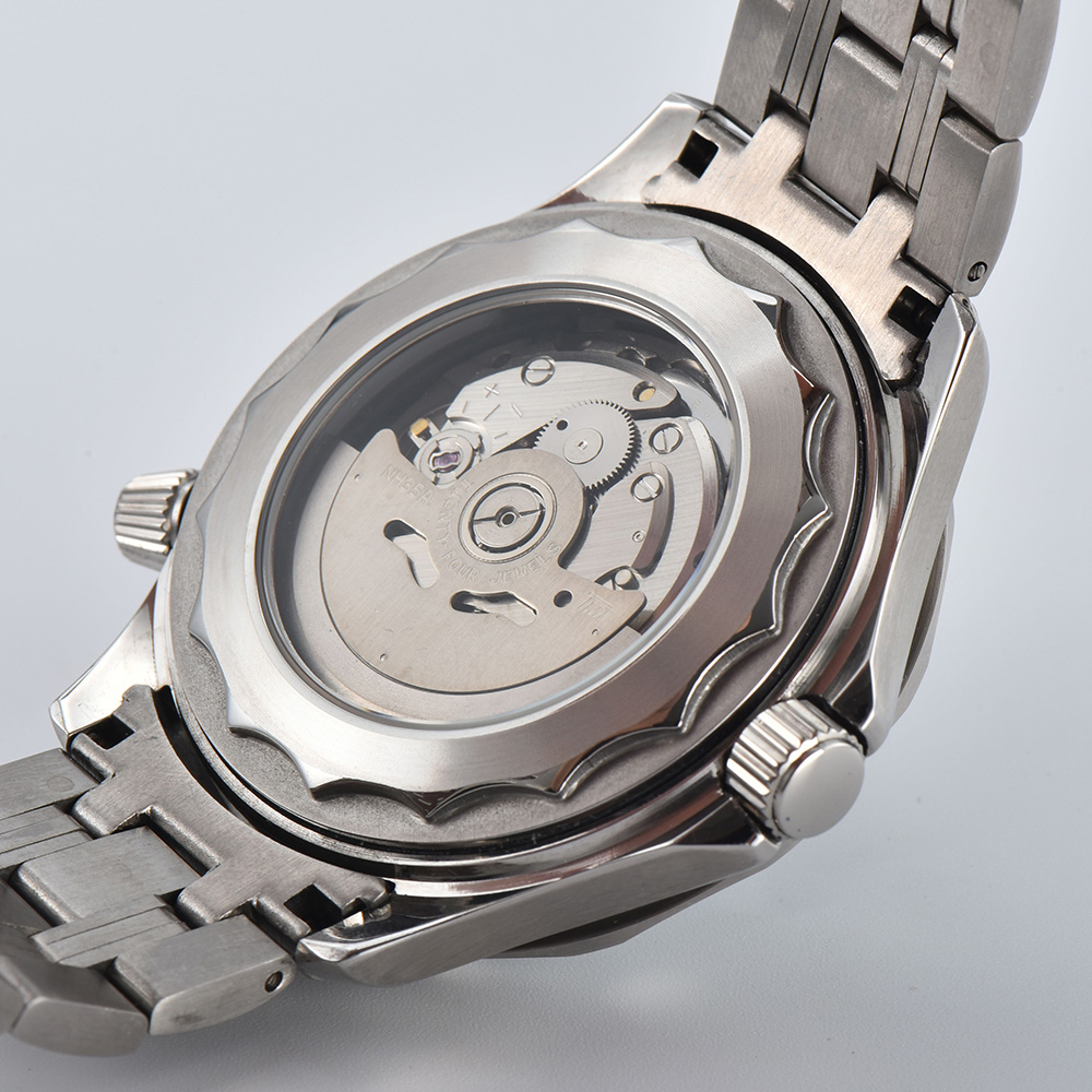 Orologio da uomo con display l - Sapphire Crystal Display recensione e prezzo