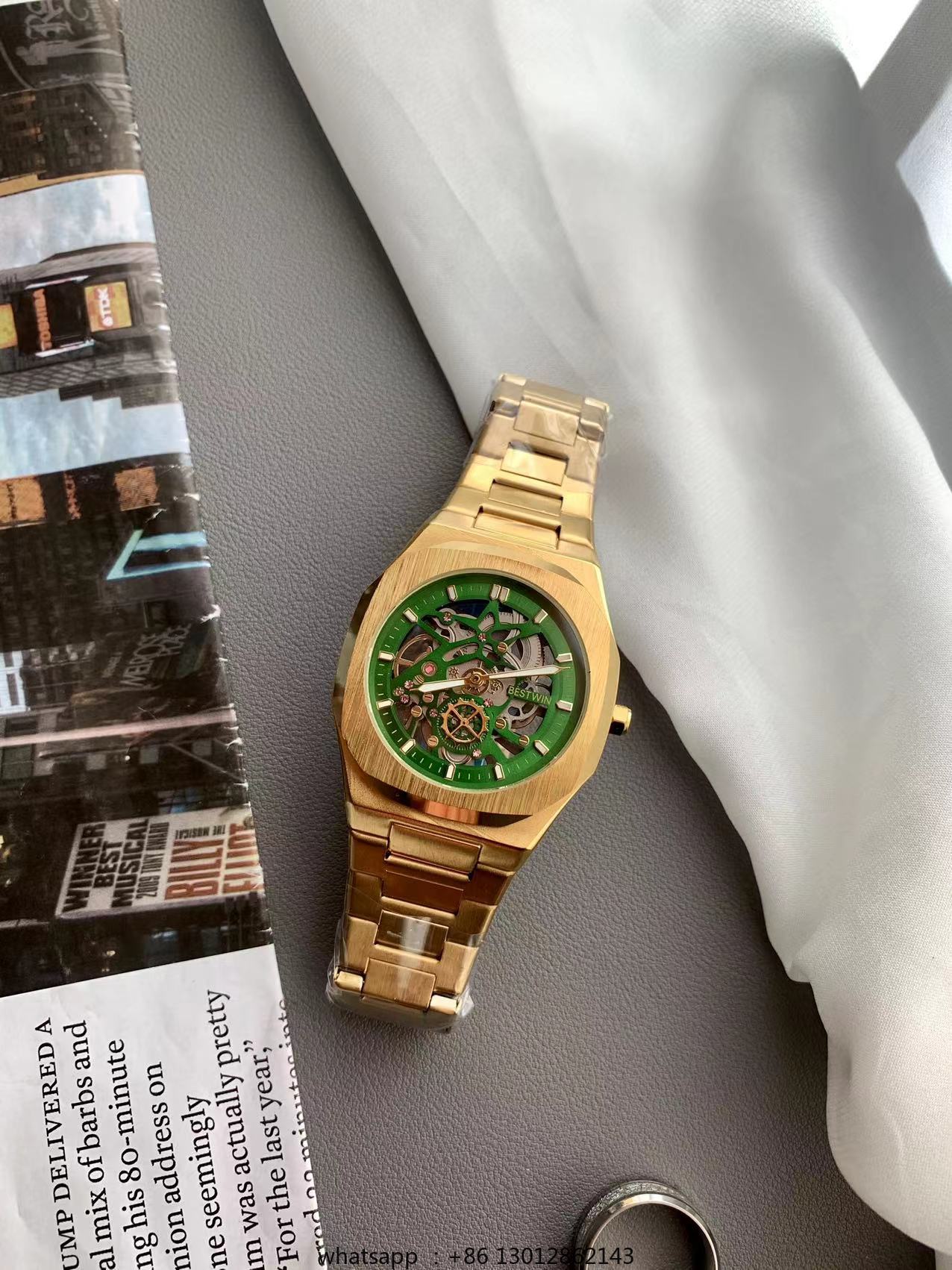 Orologio quadrato piccolo al q - Luxury Watch Square recensione e prezzo